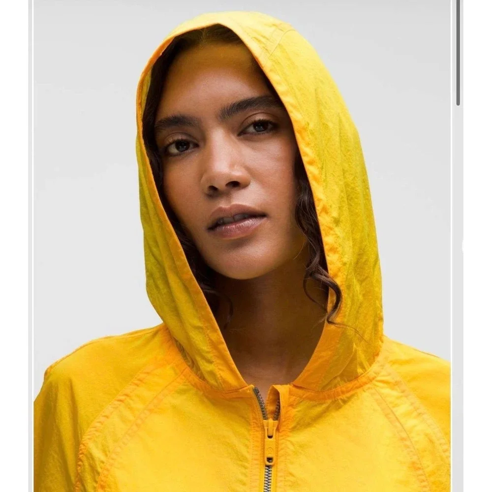 882-Lululemon Scuba Cropped Anorak-Maize Yellow